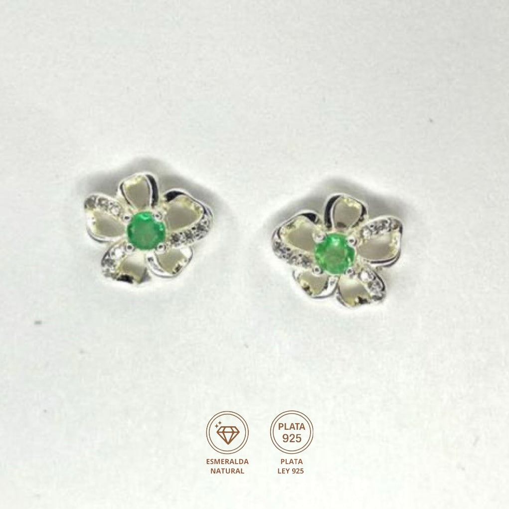 Aretes Flor Esmeralda Natural