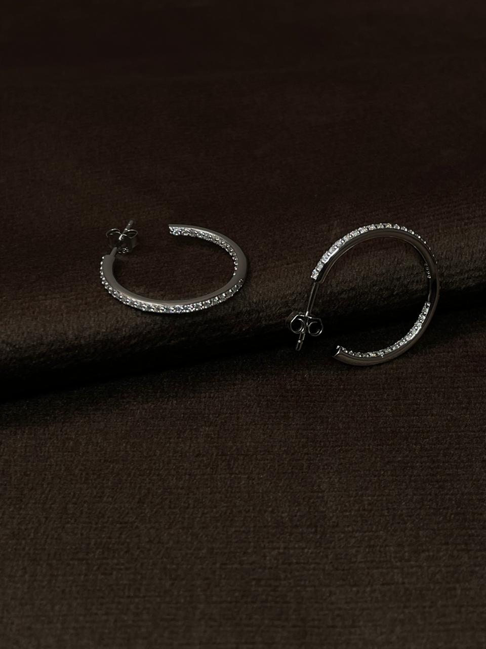 Aretes Lirio Moissanita