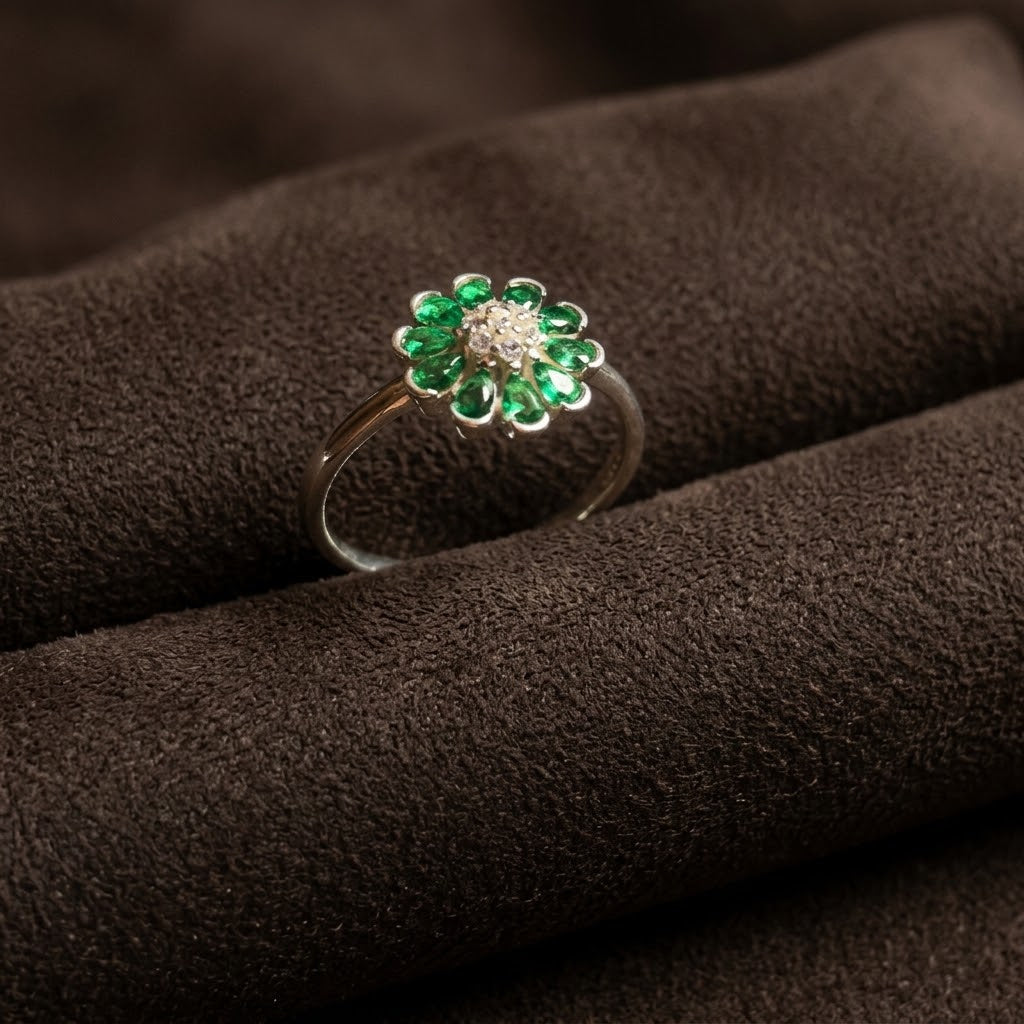 Anillo flor esmeralda Real