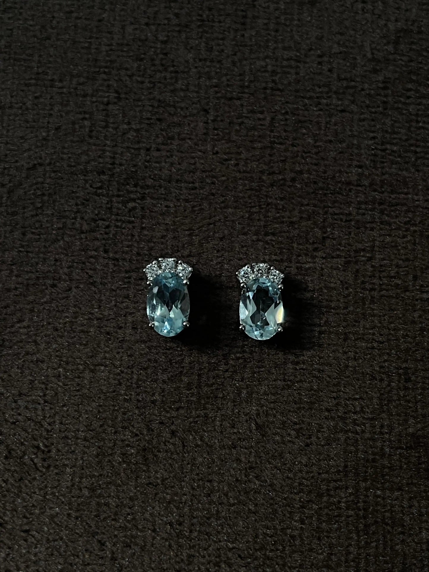 Aretes Ovoid Topacio