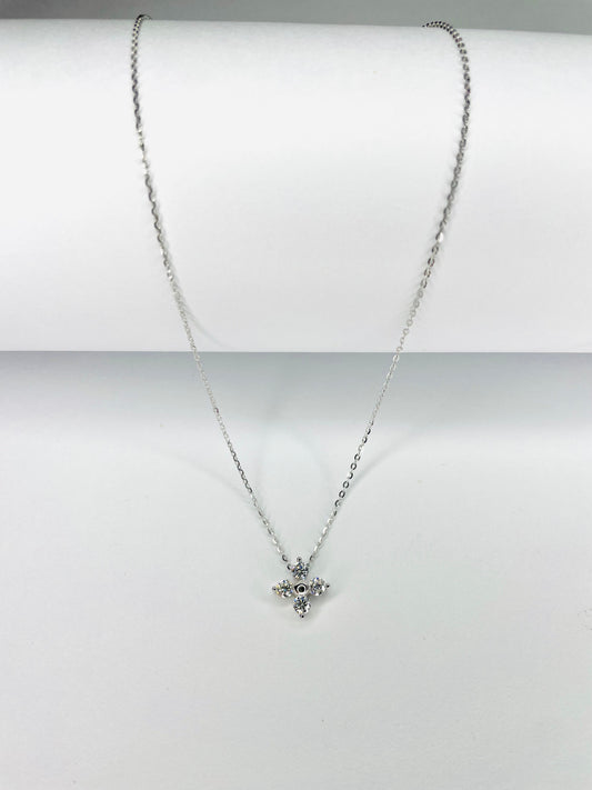 Collar Flor Moissanita