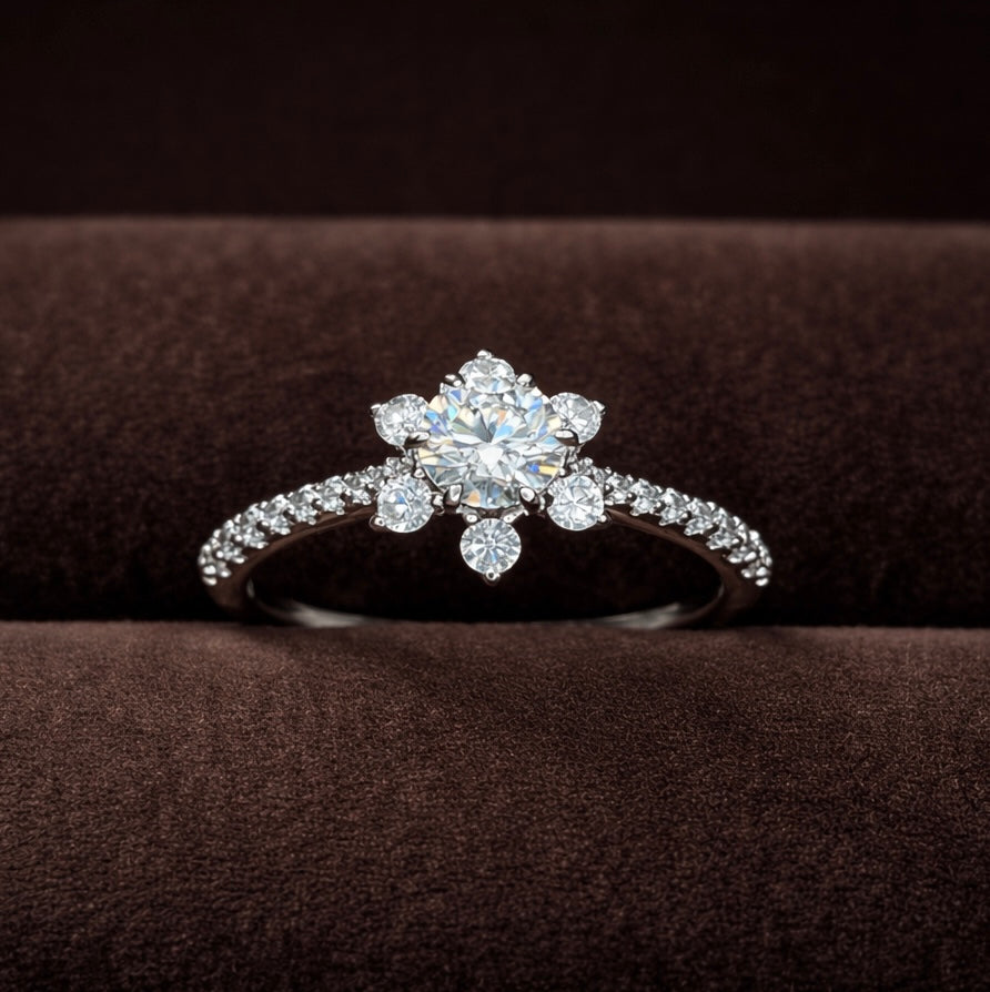 Anillo Flor Moissanita