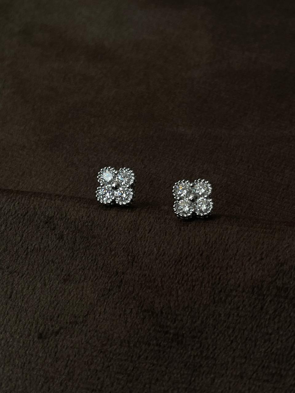 Aretes Magic moissanita