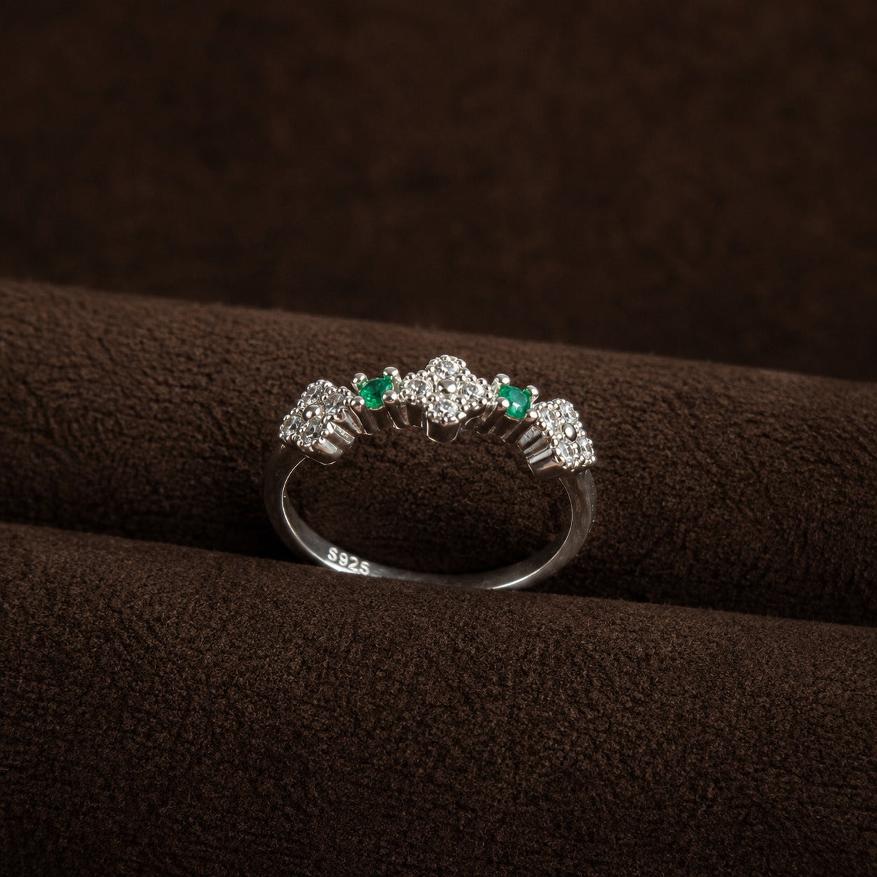 Anillo trebol